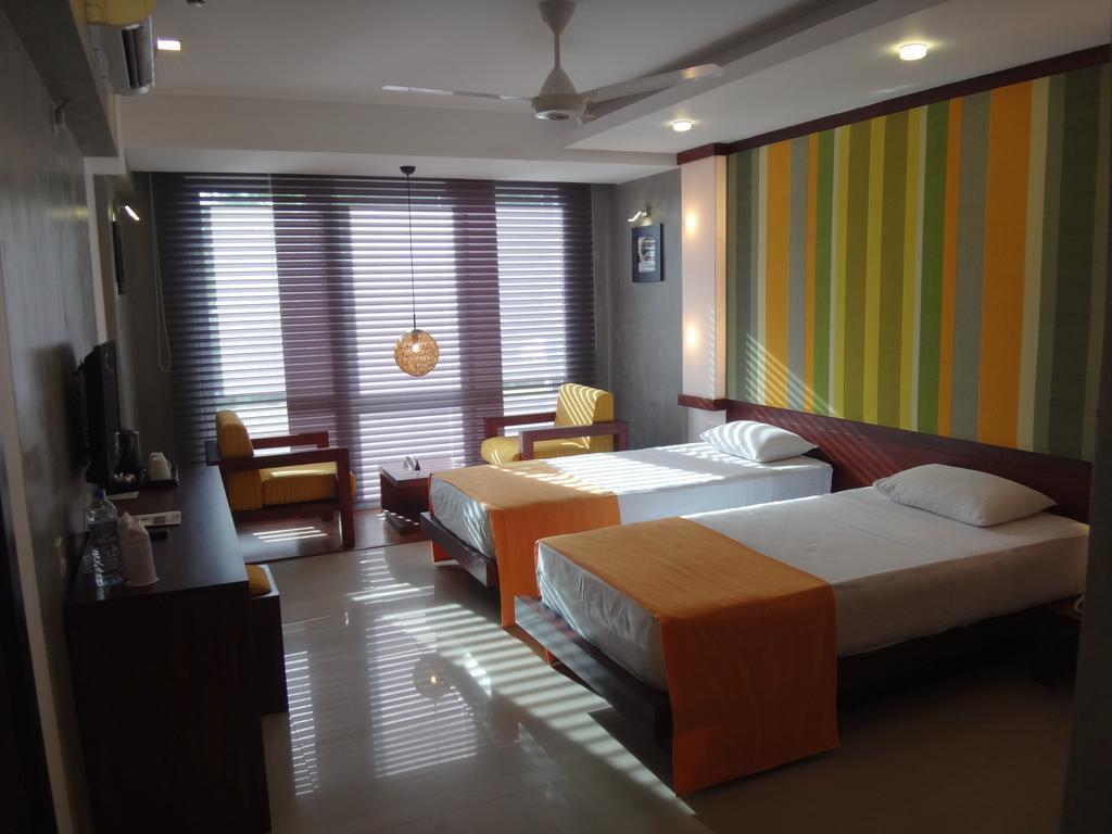 קנדי Hotel Topaz מראה חיצוני תמונה