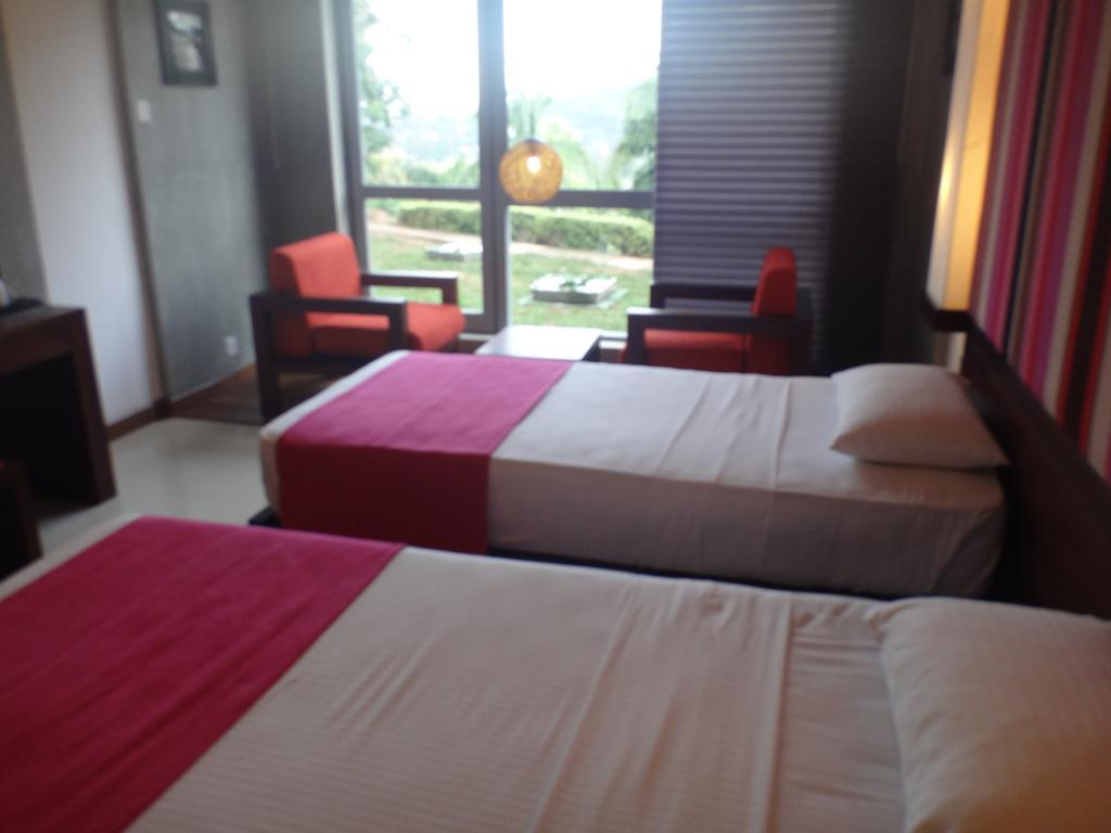 קנדי Hotel Topaz מראה חיצוני תמונה