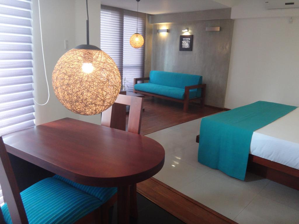 קנדי Hotel Topaz מראה חיצוני תמונה