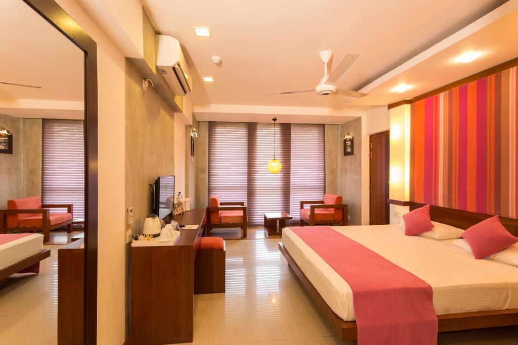 קנדי Hotel Topaz מראה חיצוני תמונה