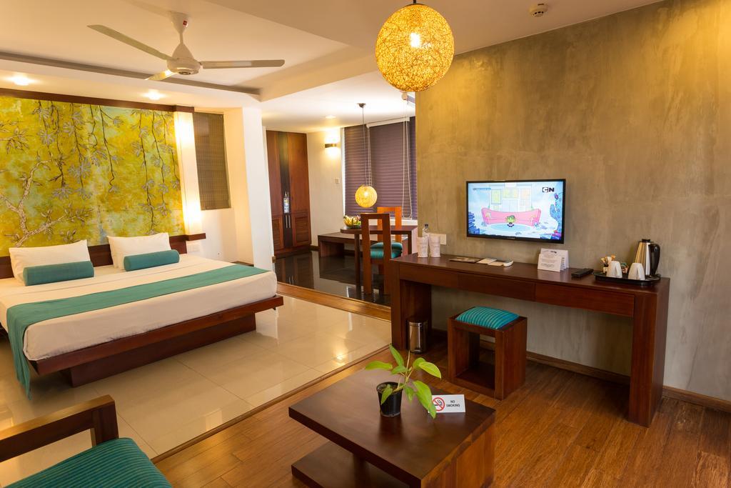 קנדי Hotel Topaz מראה חיצוני תמונה